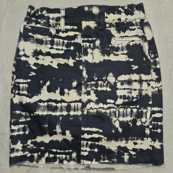 Love Fire XS Mini Gray Acid Wash Denim Skirt Throwback 80s METAL 90s GRUNGE Euc - Picture 11 of 11